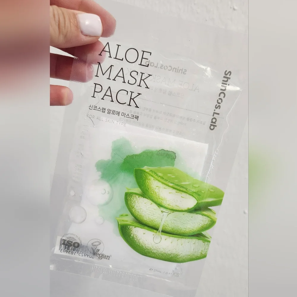 Aloe Vera Soothing & Hydrating Sheet Mask Pack Of 9